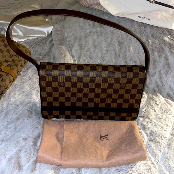 SOLD!!! Louis Vuitton Damier Ebene Tribeca Purse comes with dustbag. - Picture 3 of 8